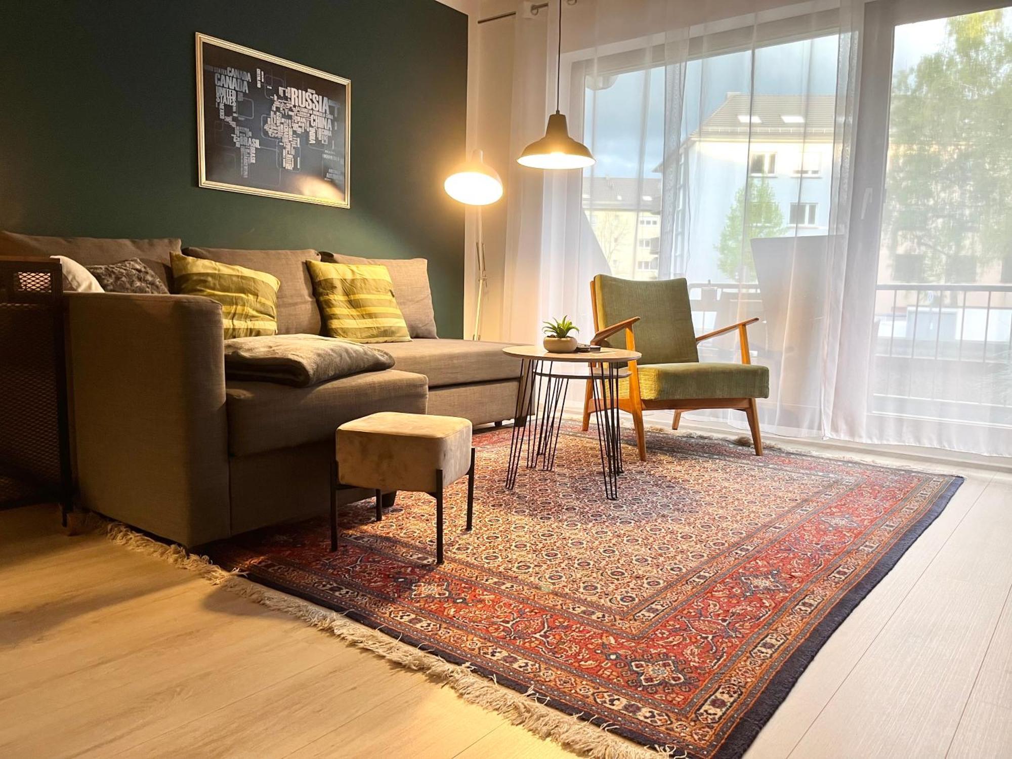 Living At Saarpartments -Adultsonly- 2 Bedrooms, Kitchen - Business & Holiday Apartments For Long- And Short Term Stay, 3 Min To Train Station, Secure E-Bike Parking! Saarbrücken Exteriör bild